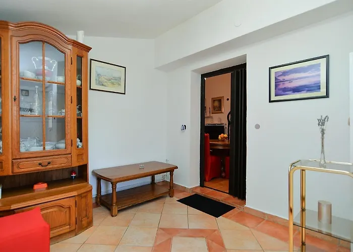 With Parking Space Banjole, - 20675 Apartment *